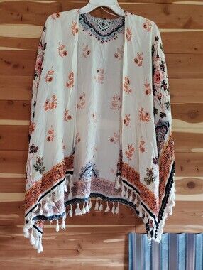 Bohemian White Floral Tassel Kimono Cardigan